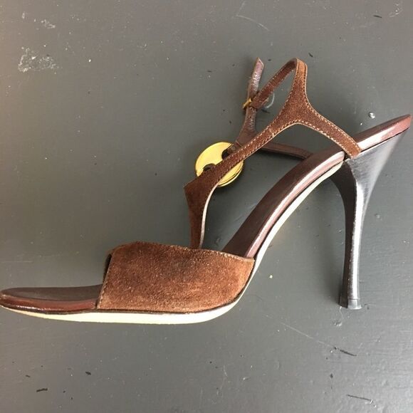 #90 GUCCI BROWN & GOLD SUEDE HEELS - Picture 8 of 9